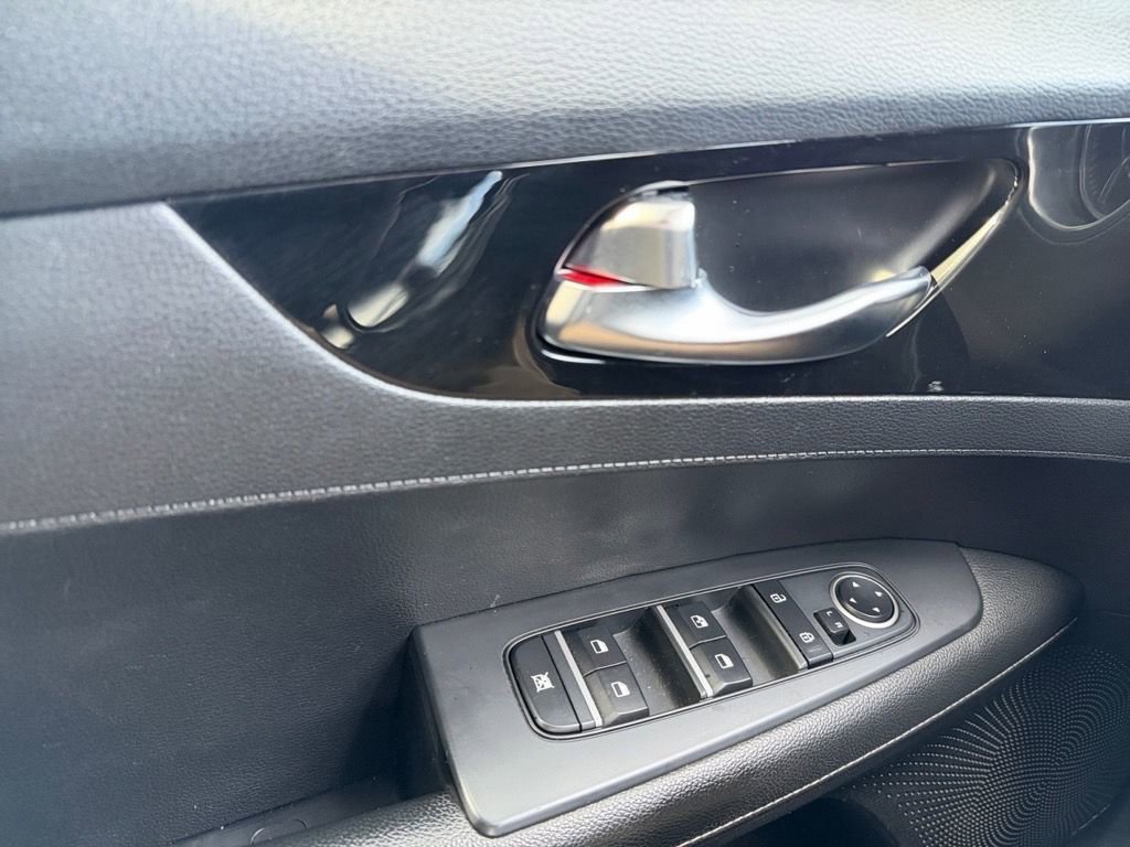 Used 2019 Kia Forte EX w/ EX Launch Edition image 17