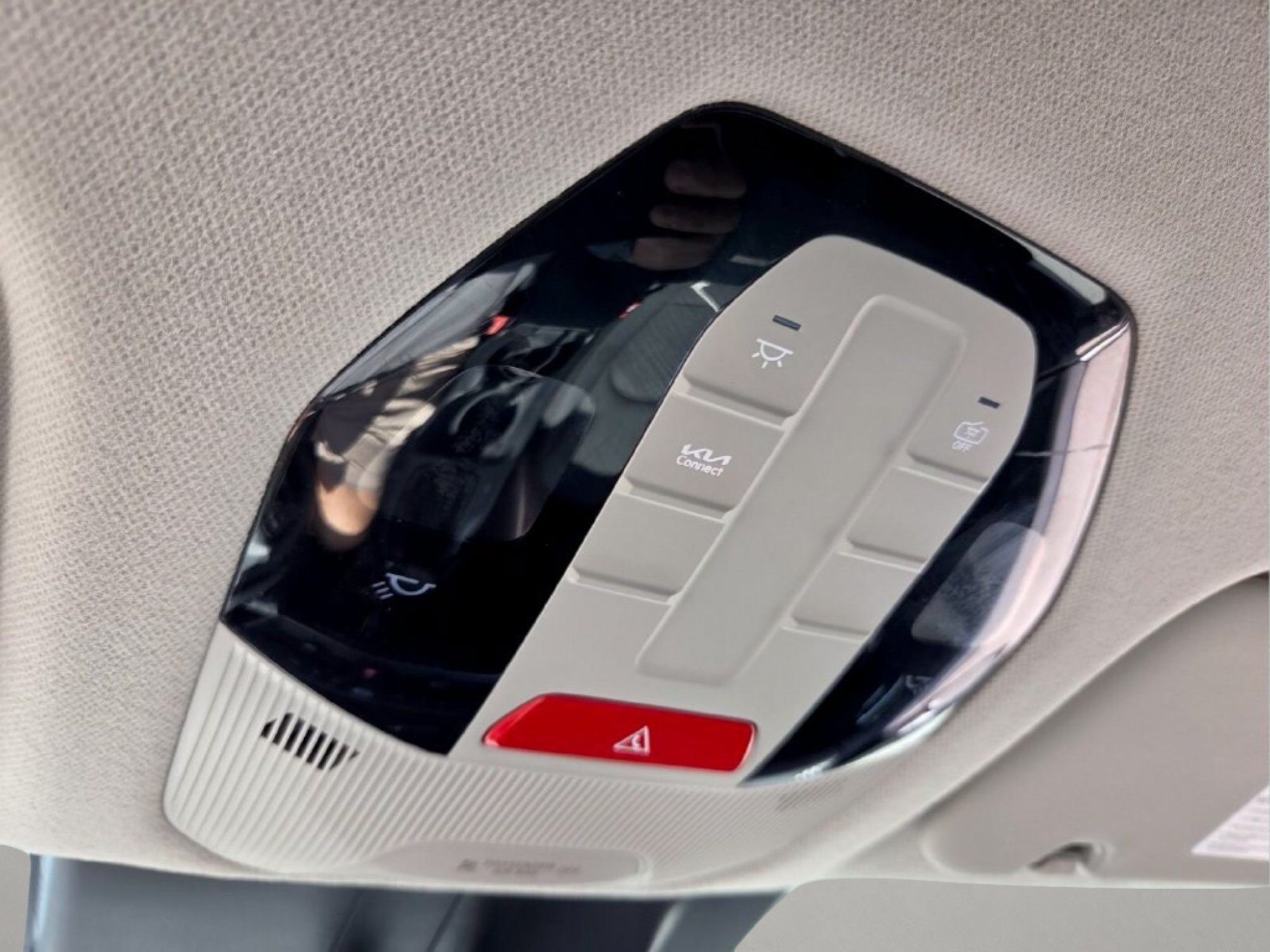New 2025 Kia K4 FWD image 49
