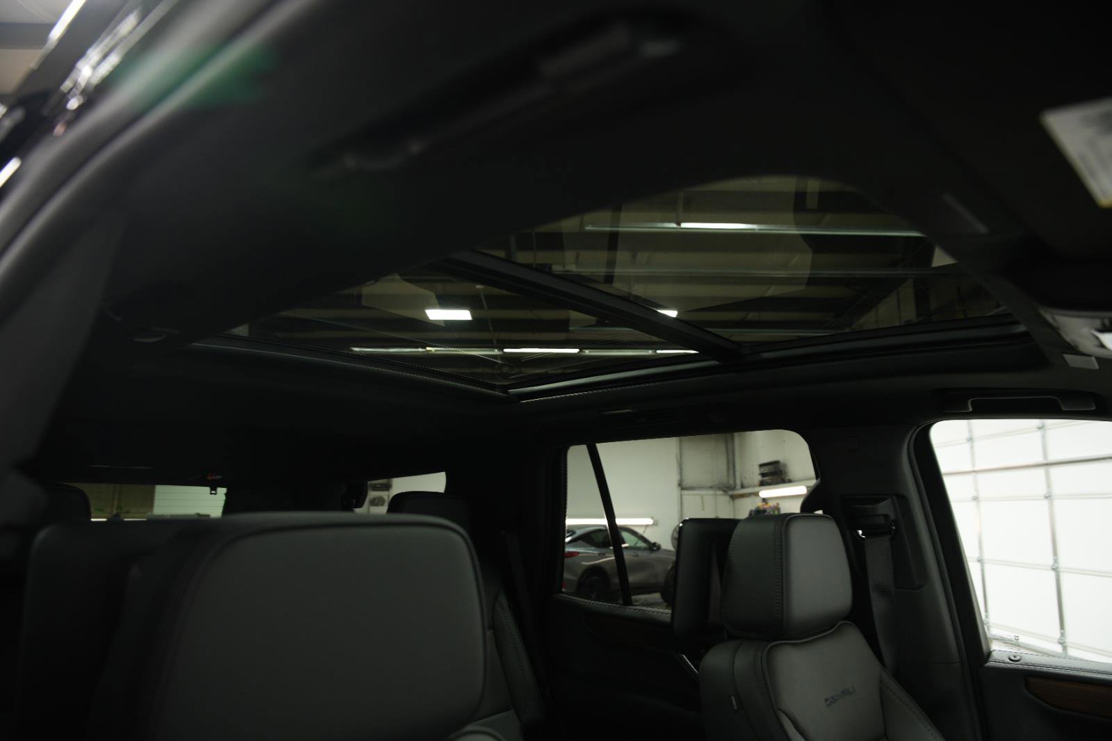 New 2026 GMC Yukon Denali w/ Denali Reserve Package image 25