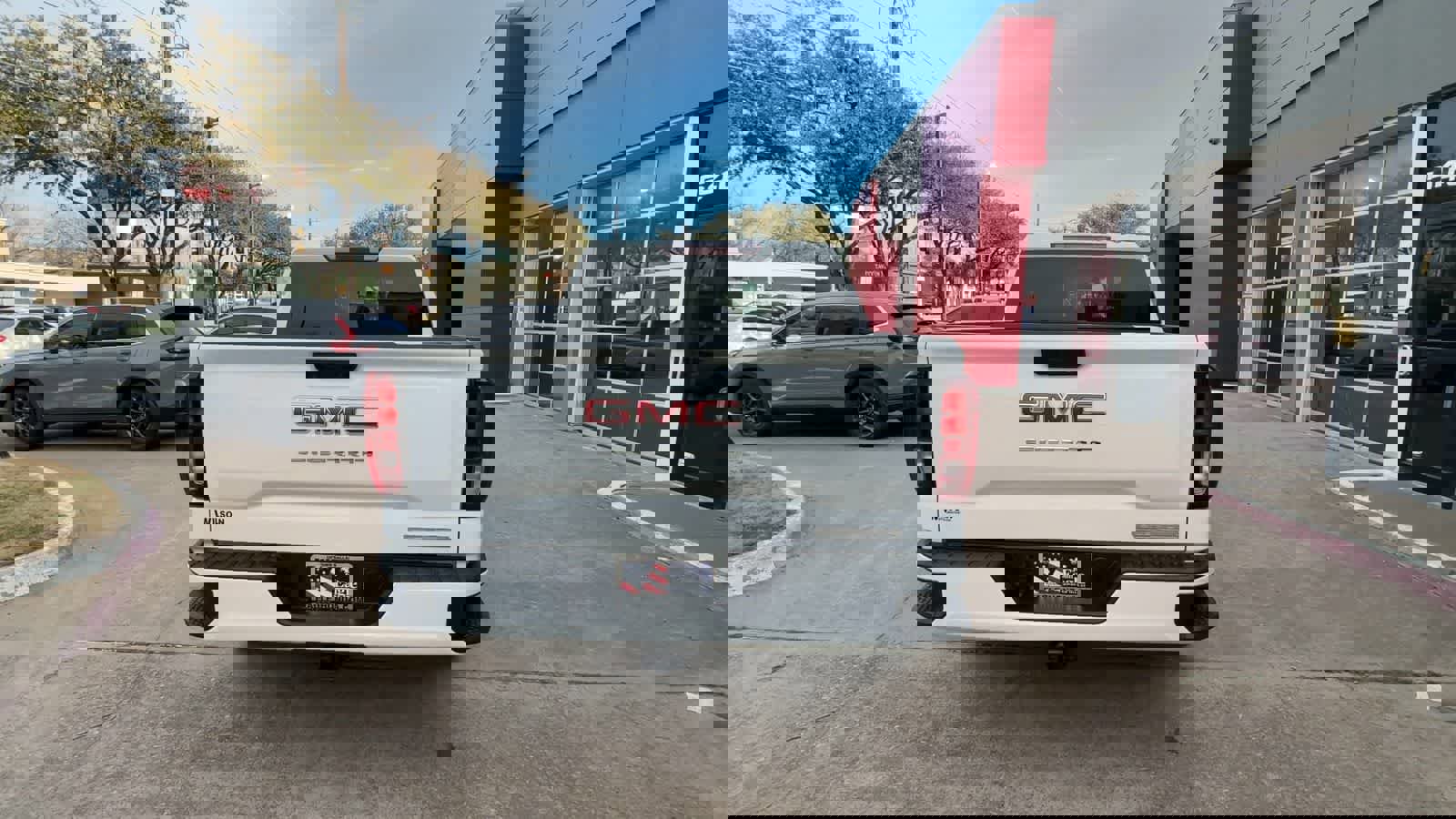 Used 2025 GMC Sierra 1500 Elevation image 7