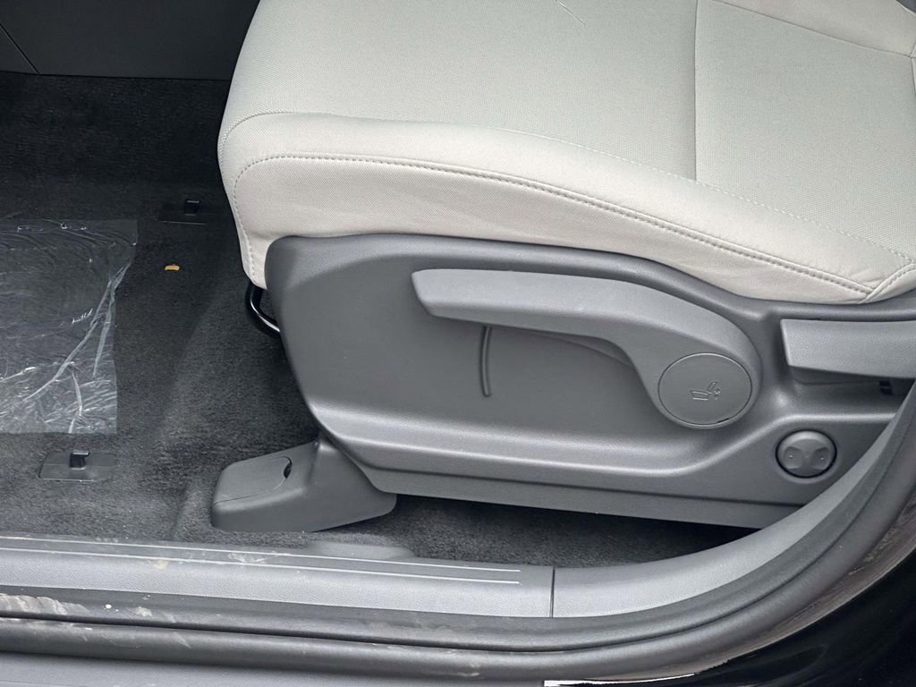 New 2026 Hyundai Santa Fe SE AWD/4WD image 14