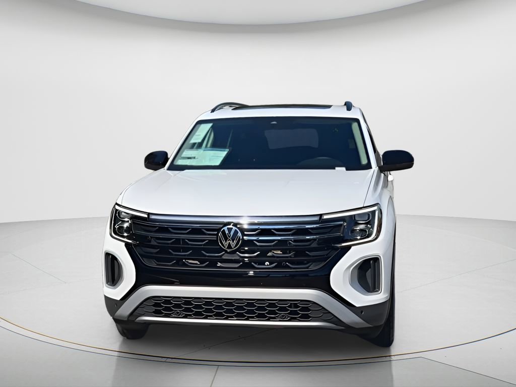 New 2026 Volkswagen Atlas Peak Edition image 3