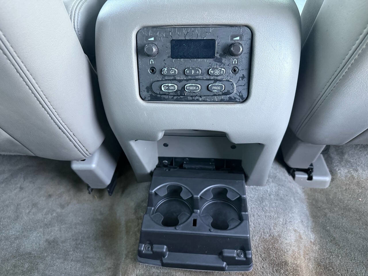 Used 2004 GMC Yukon SLT w/ 1SD Preferred Equipment Group image 23