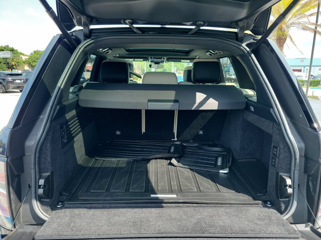 Certified 2021 Land Rover Range Rover Westminster Edition AWD/4WD image 11