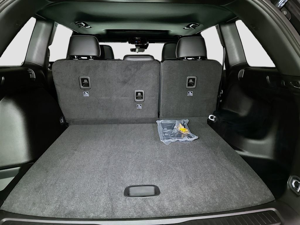 New 2025 Jeep Grand Cherokee 4WD image 30