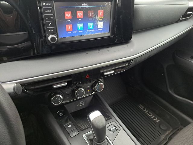 Used 2025 Nissan Kicks S image 13