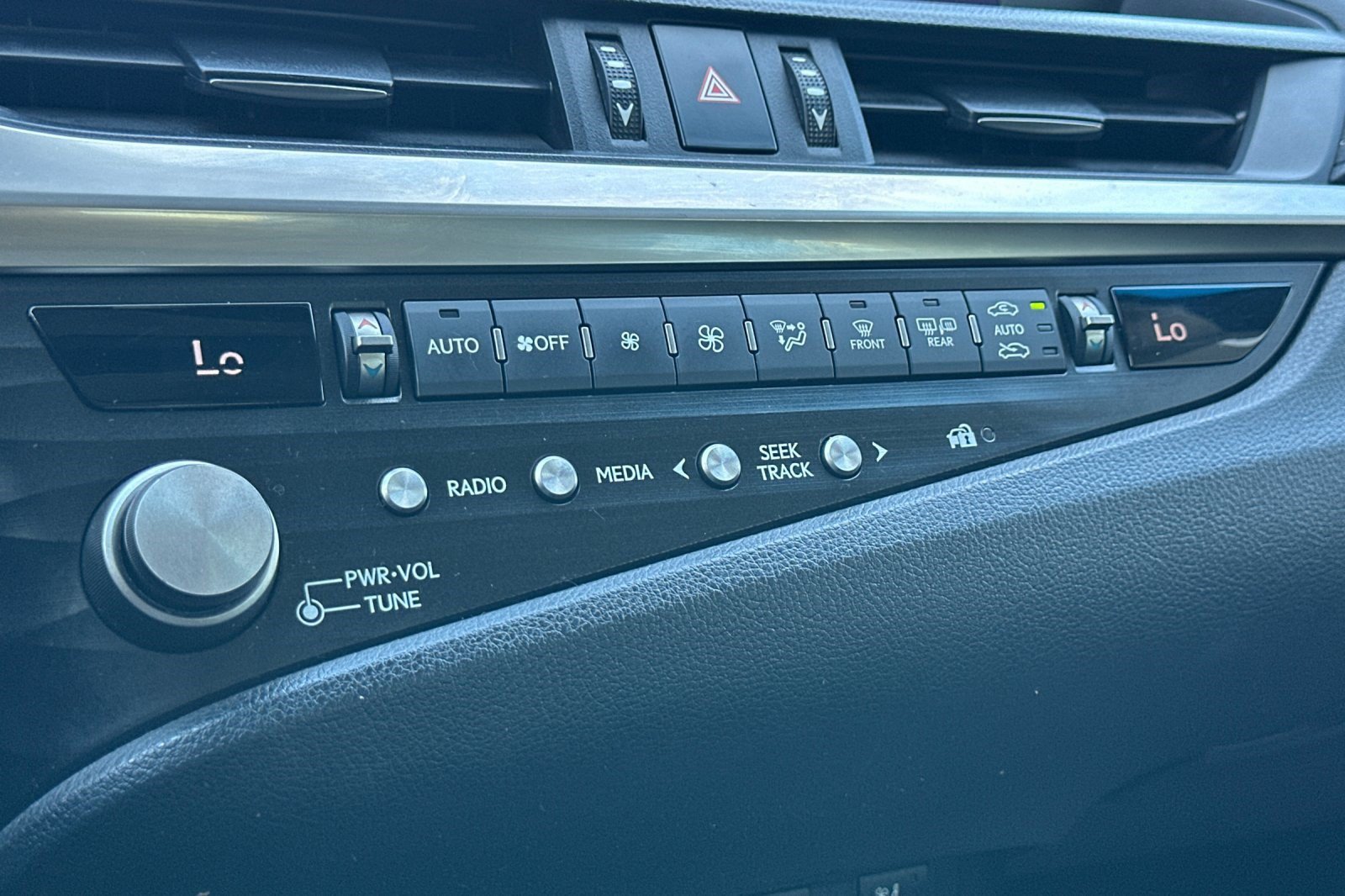 Certified 2021 Lexus ES 350 w/ Premium Package FWD image 19