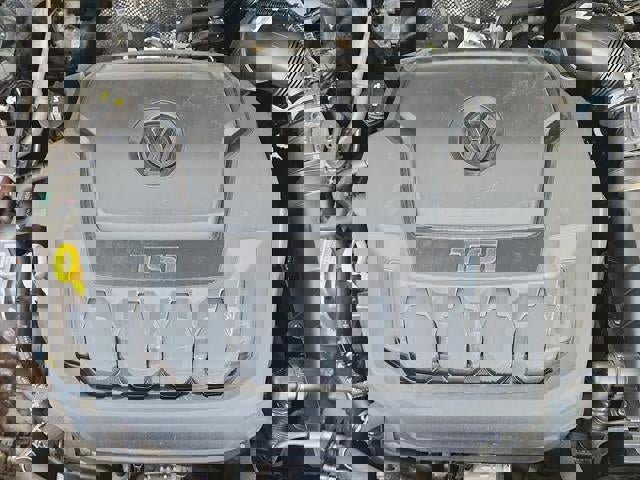 Used 2024 Volkswagen Tiguan Wolfsburg Edition image 24