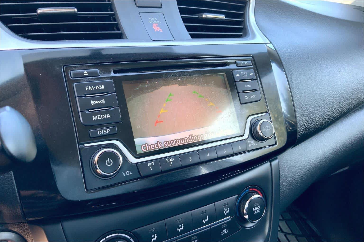 Used 2016 Nissan Sentra SV FWD image 29