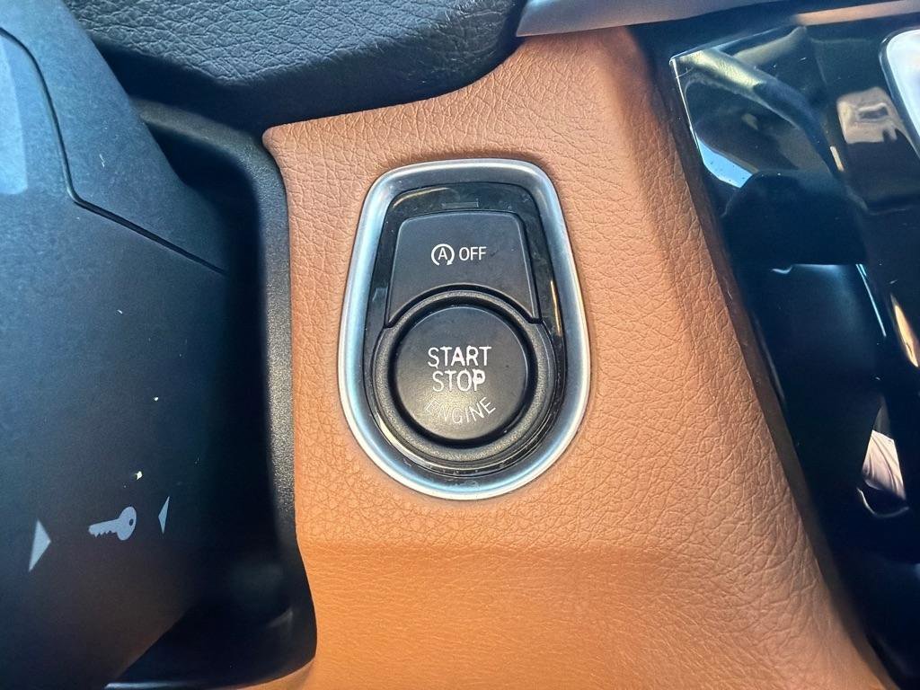 Used 2018 BMW 330i xDrive Sedan image 21