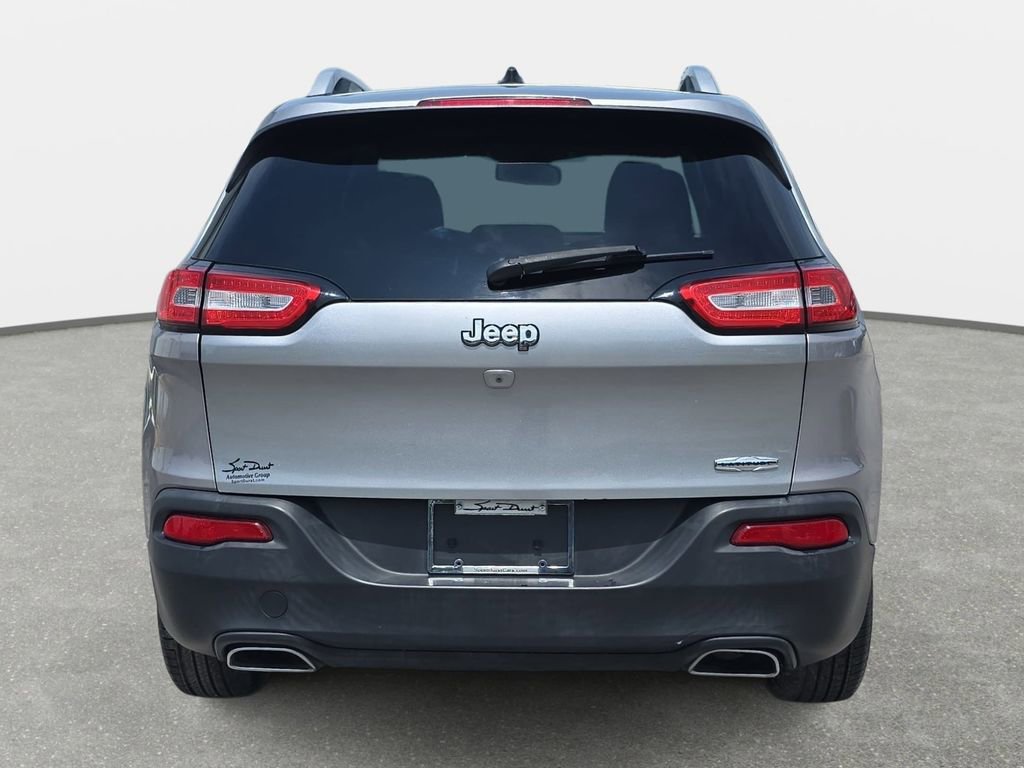 Used 2015 Jeep Cherokee Latitude FWD image 6