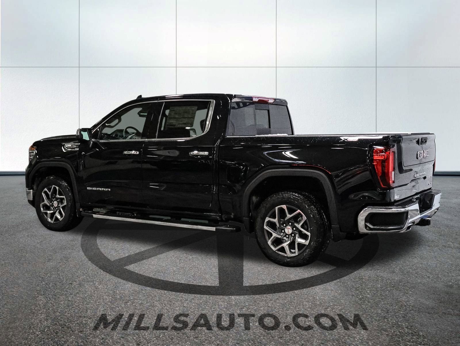 New 2026 GMC Sierra 1500 SLT w/ SLT Premium Plus Package image 4