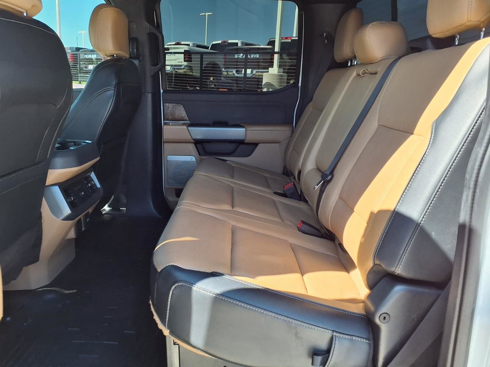 Used 2023 Ford F350 Lariat w/ Lariat Ultimate Package AWD/4WD image 17