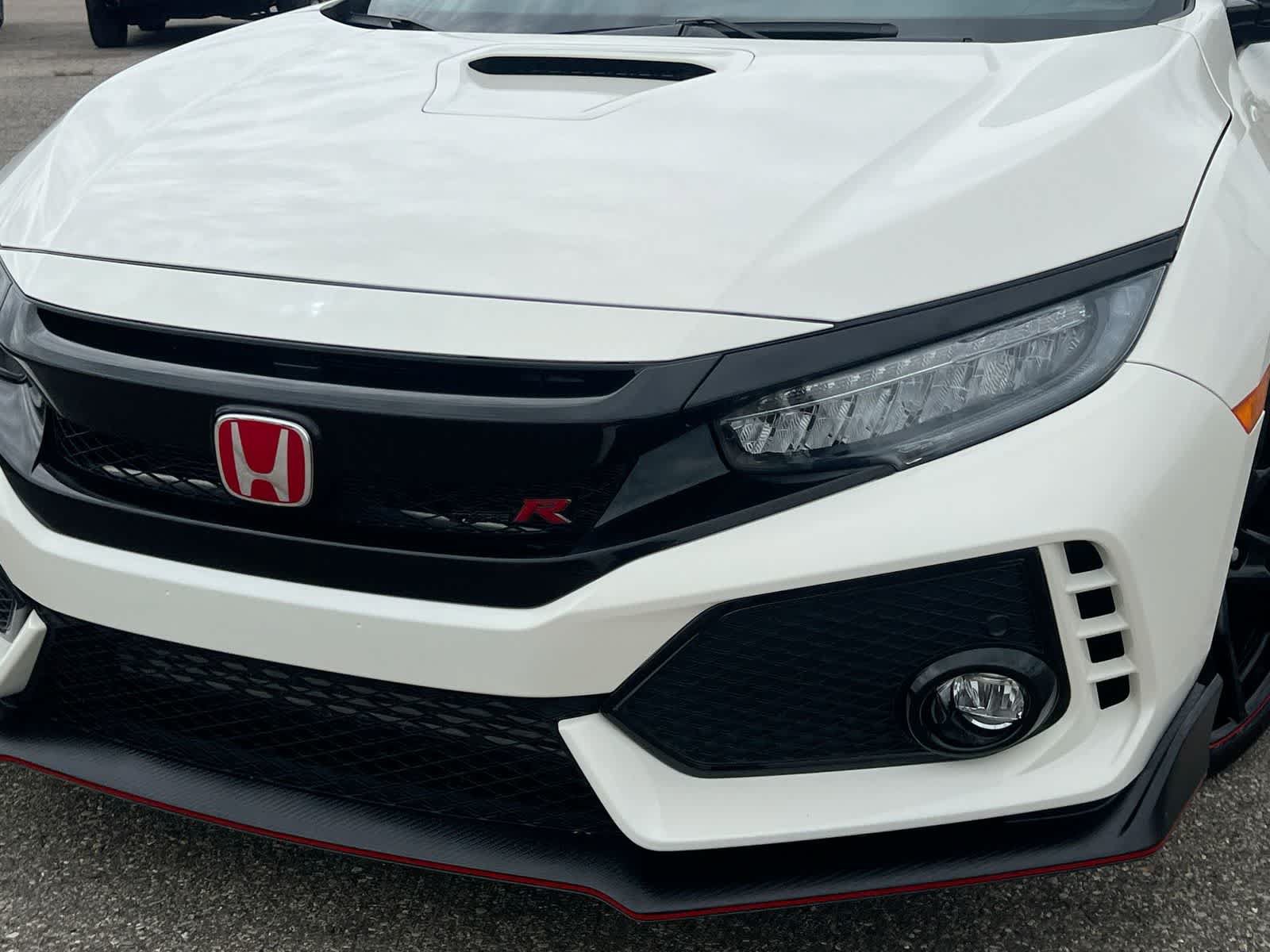 Used 2019 Honda Civic Type R image 11