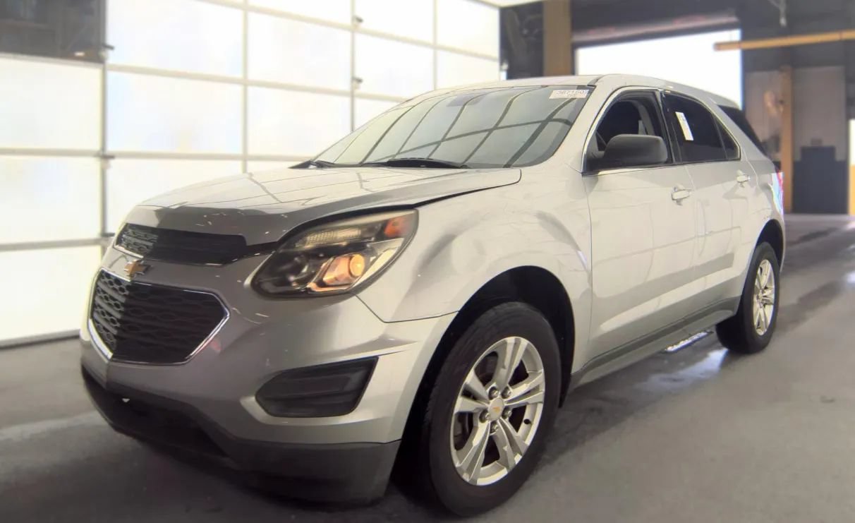 Used 2017 Chevrolet Equinox LS FWD image 1