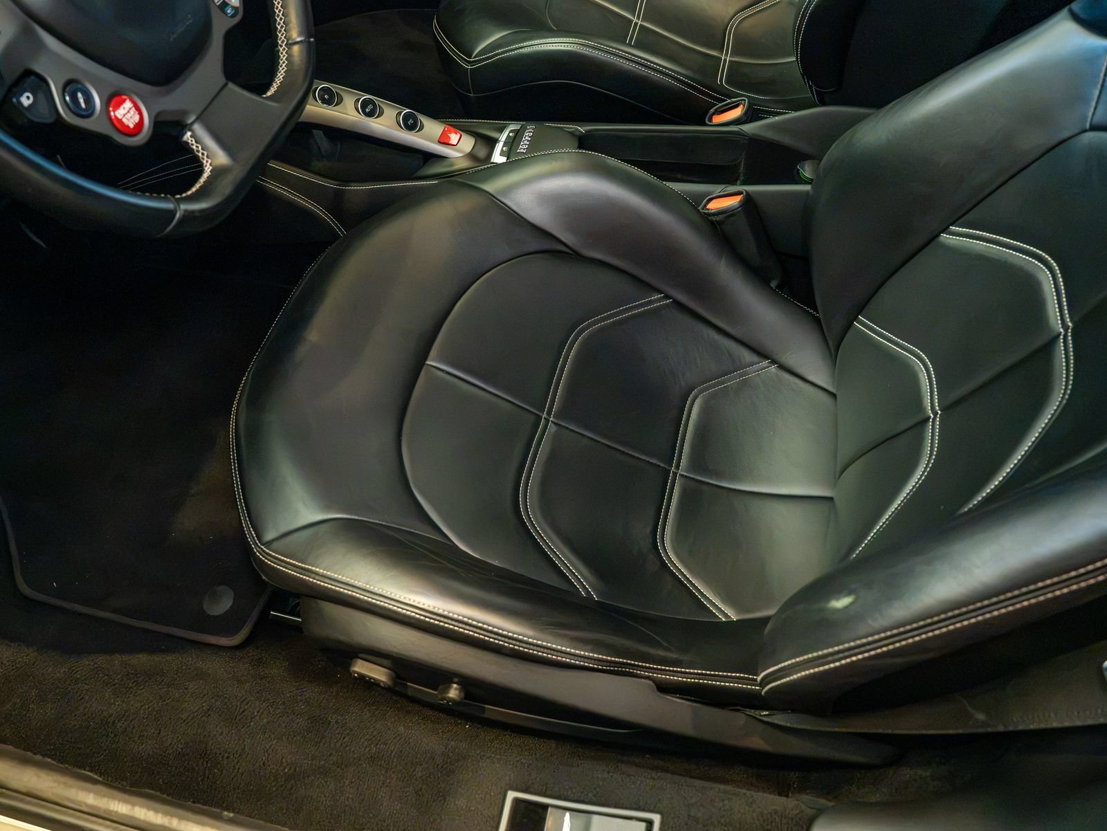 Certified 2016 Ferrari 488 GTB RWD image 12