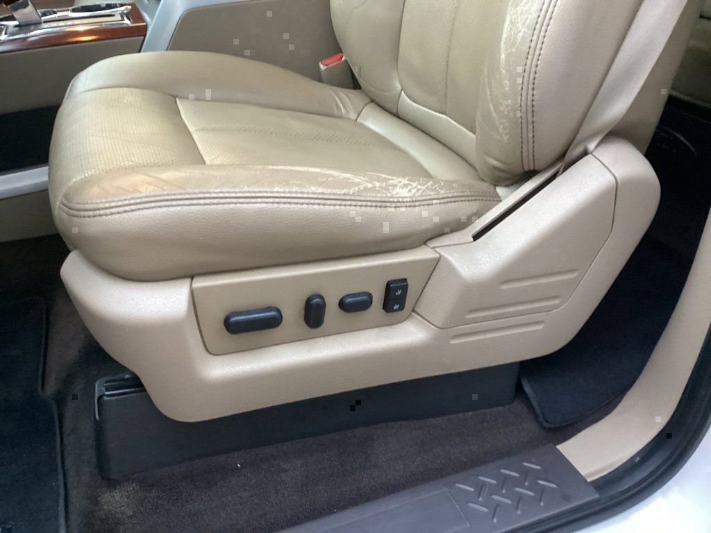 Used 2010 Ford F150 Lariat image 26