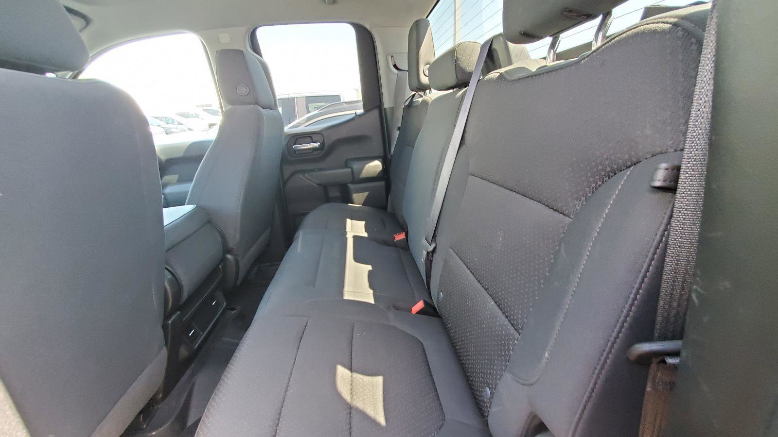 Used 2020 Chevrolet Silverado 1500 Custom w/ Custom Value Package AWD/4WD image 5
