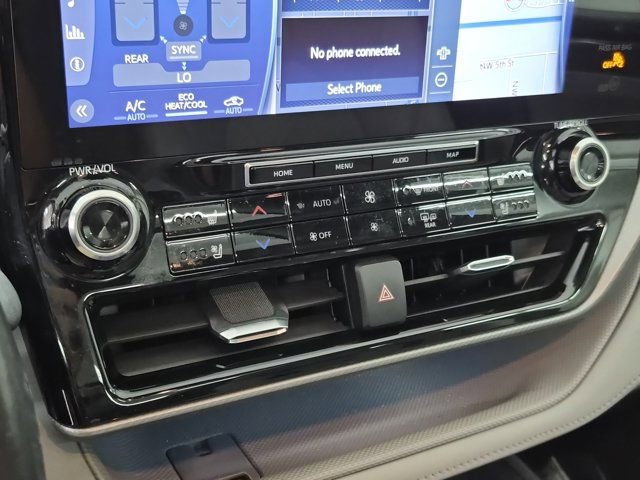 Used 2021 Toyota Highlander Platinum FWD image 33
