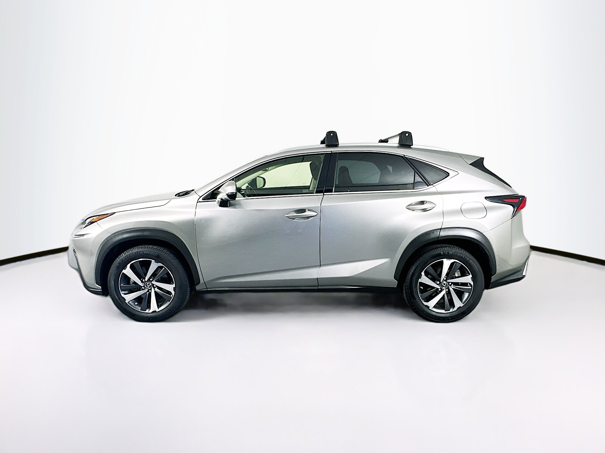 Used 2019 Lexus NX 300h AWD w/ Premium Package image 4