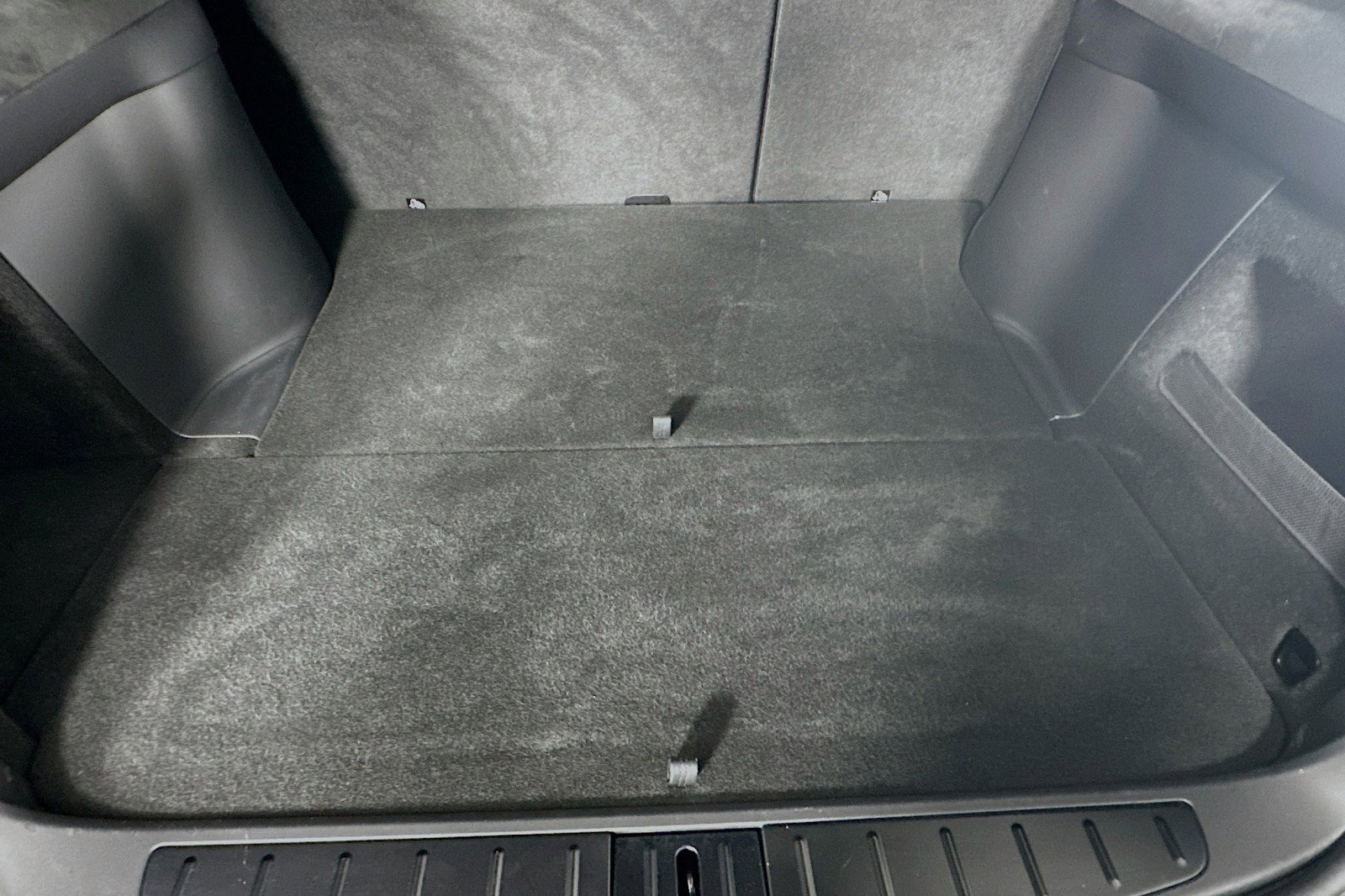 Used 2023 Tesla Model X image 21