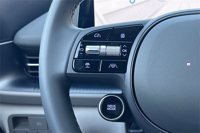 Certified 2025 Hyundai Ioniq 6 SEL image 30
