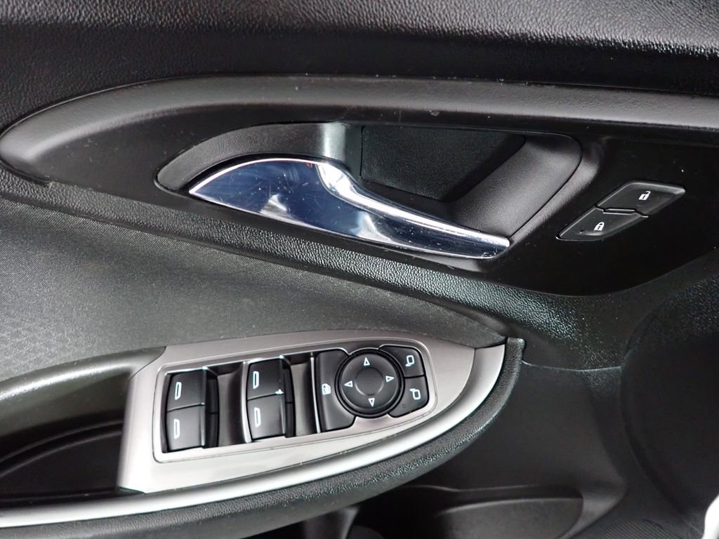 Used 2020 Chevrolet Malibu LS w/ Driver Confidence Package II image 18