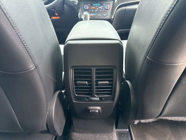 Used 2019 Ford Escape SE image 9