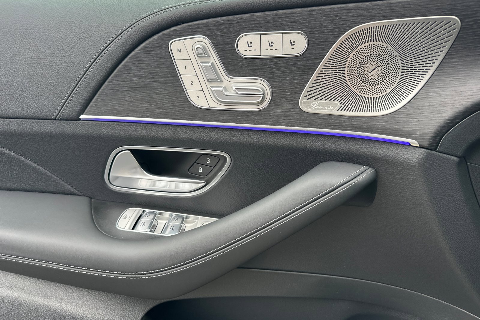 New 2026 Mercedes-Benz GLE 53 AMG 4MATIC Coupe image 11