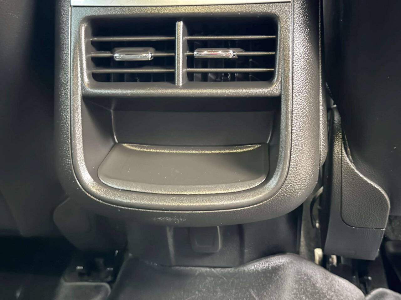 Used 2019 Chevrolet Impala LT FWD image 27
