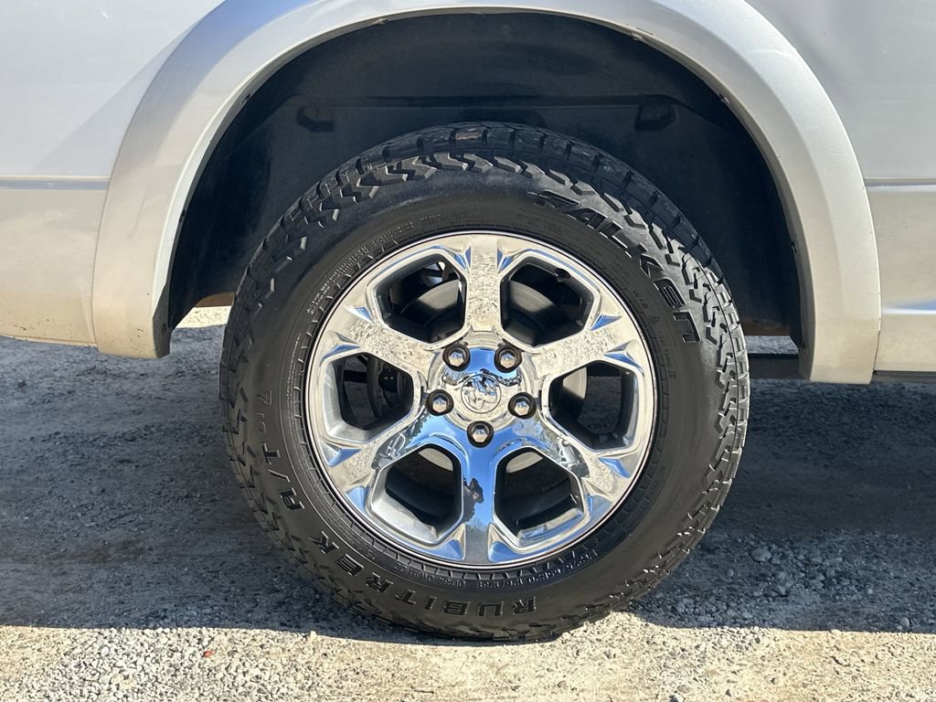 Used 2016 RAM 1500 Laramie w/ Convenience Group image 18