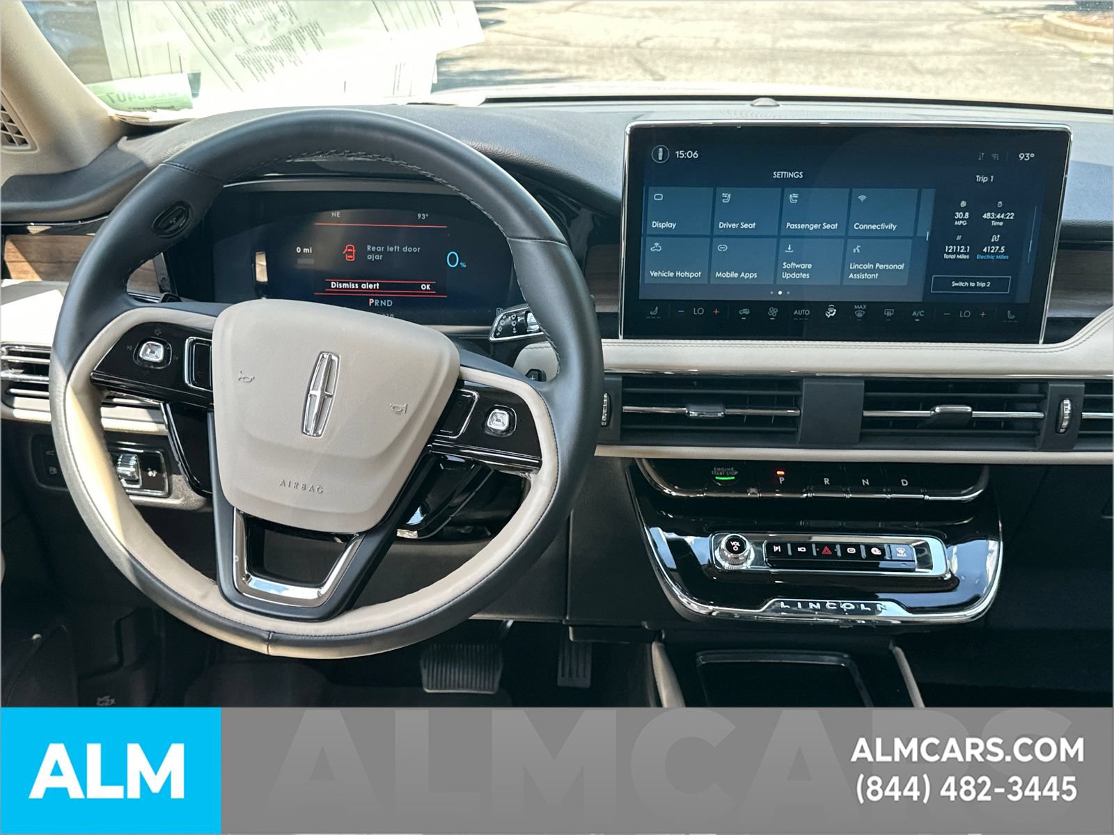 Used 2025 Lincoln Corsair Grand Touring AWD/4WD image 27