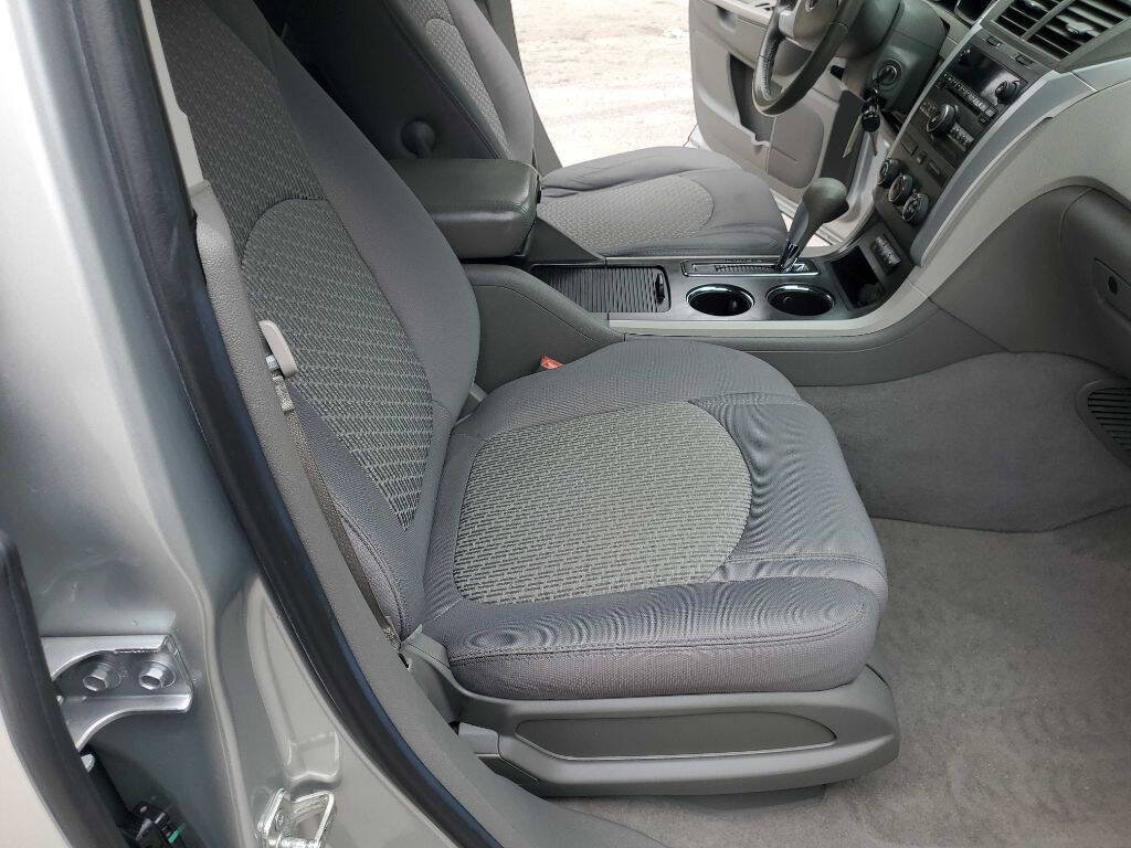 Used 2011 Chevrolet Traverse LS FWD image 26