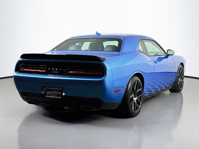 Used 2016 Dodge Challenger R/T Scat Pack w/ Leather Interior Group RWD image 7