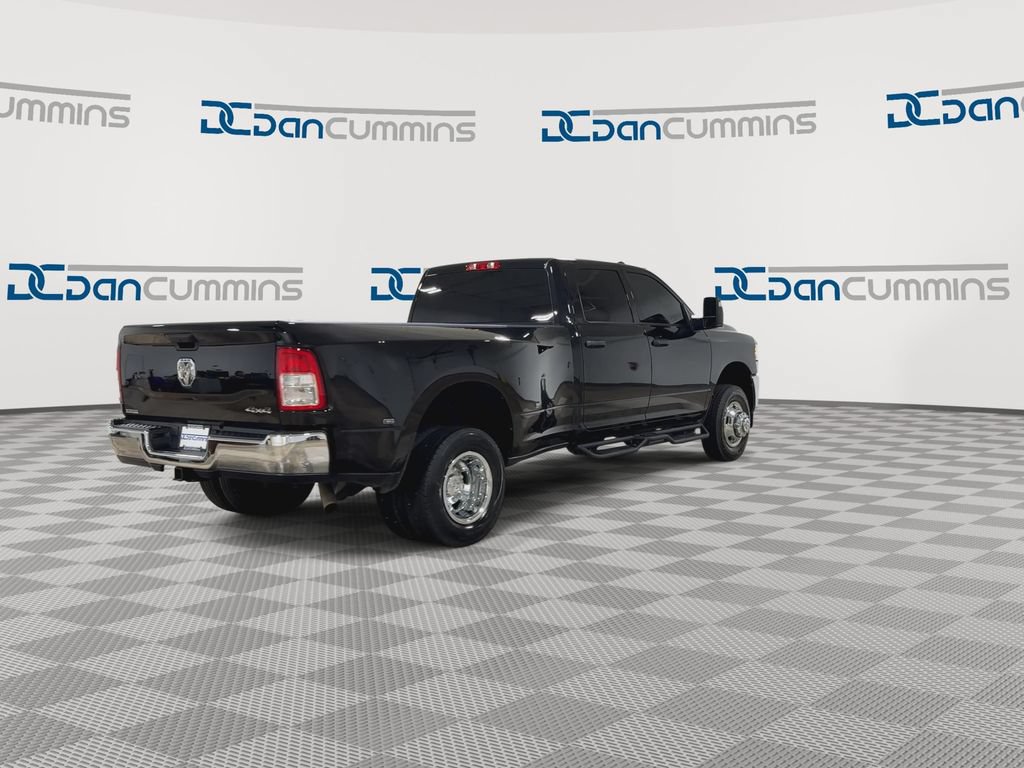 Used 2024 RAM 3500 Tradesman w/ Chrome Appearance Group AWD/4WD image 9
