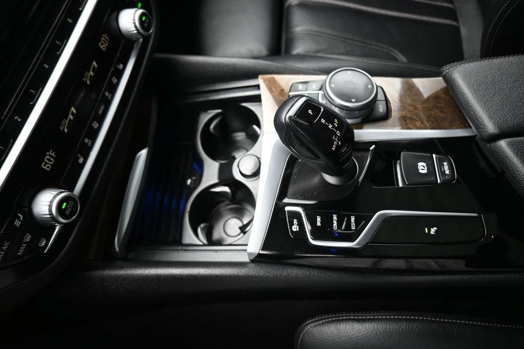 Used 2018 BMW 530i xDrive AWD/4WD image 23