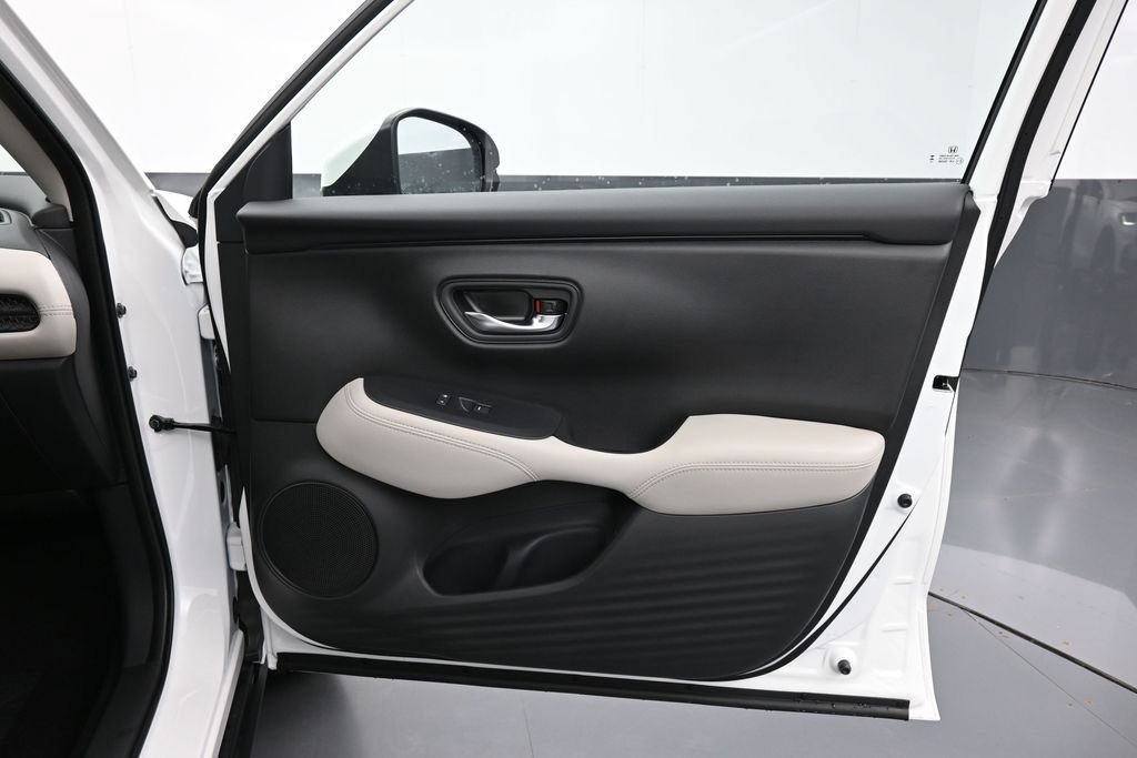 New 2027 Honda HR-V LX image 31