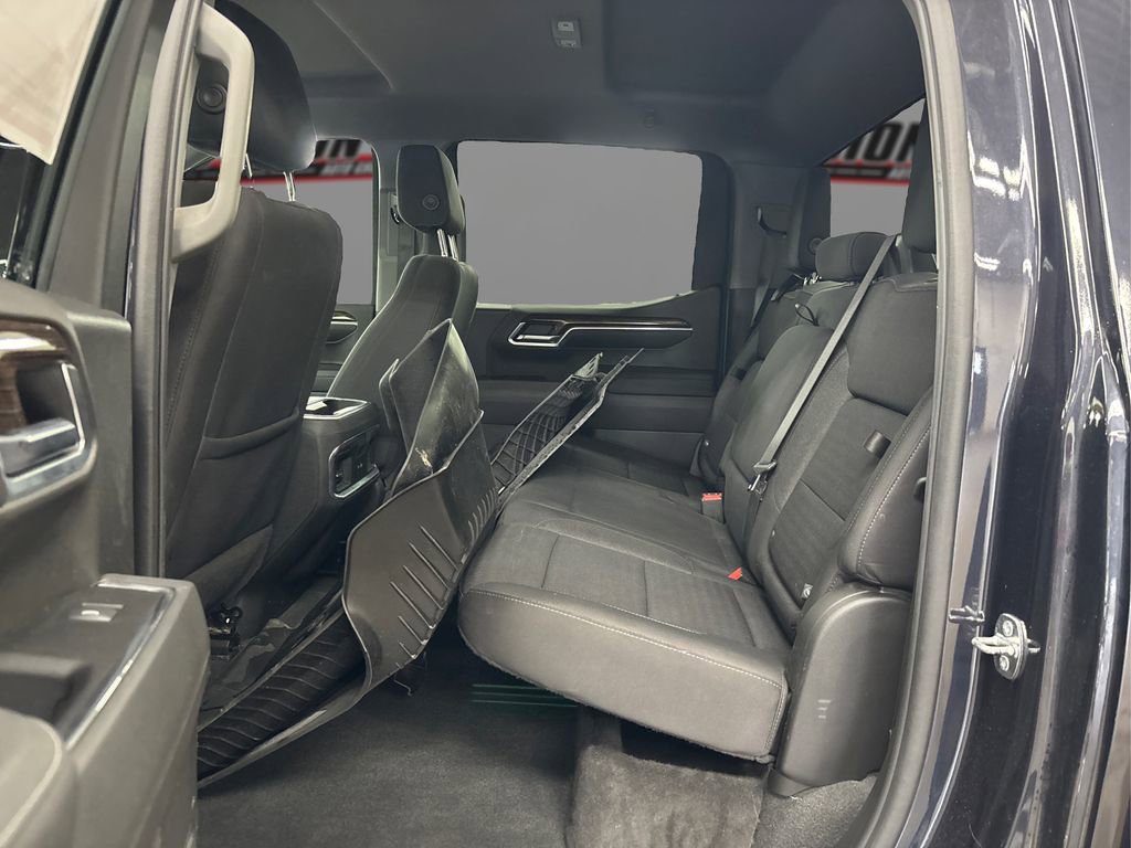 Used 2022 GMC Sierra 1500 Elevation w/ LPO, Elevation Black Package image 10