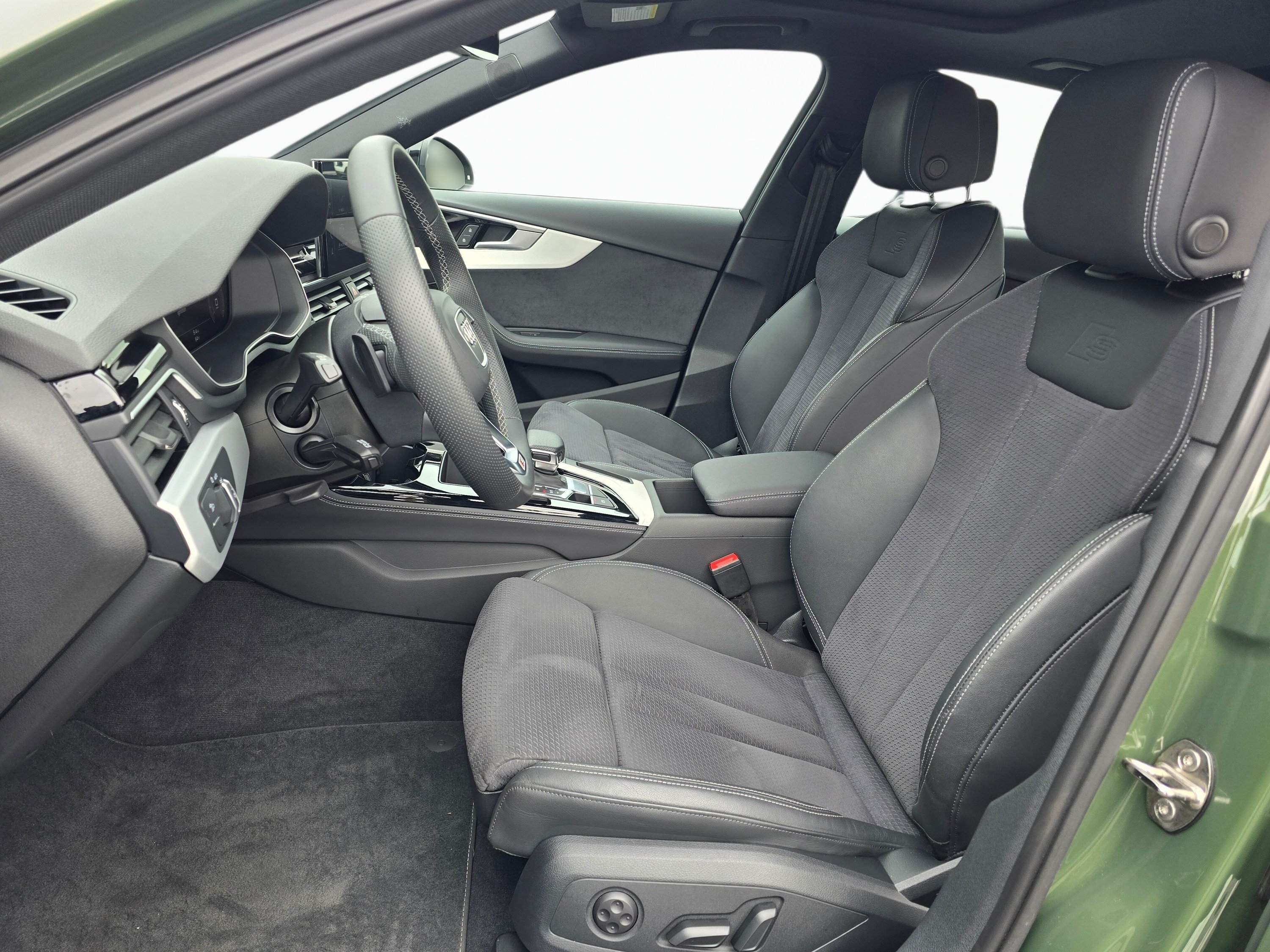 Used 2023 Audi A4 2.0T Premium Plus AWD/4WD image 12
