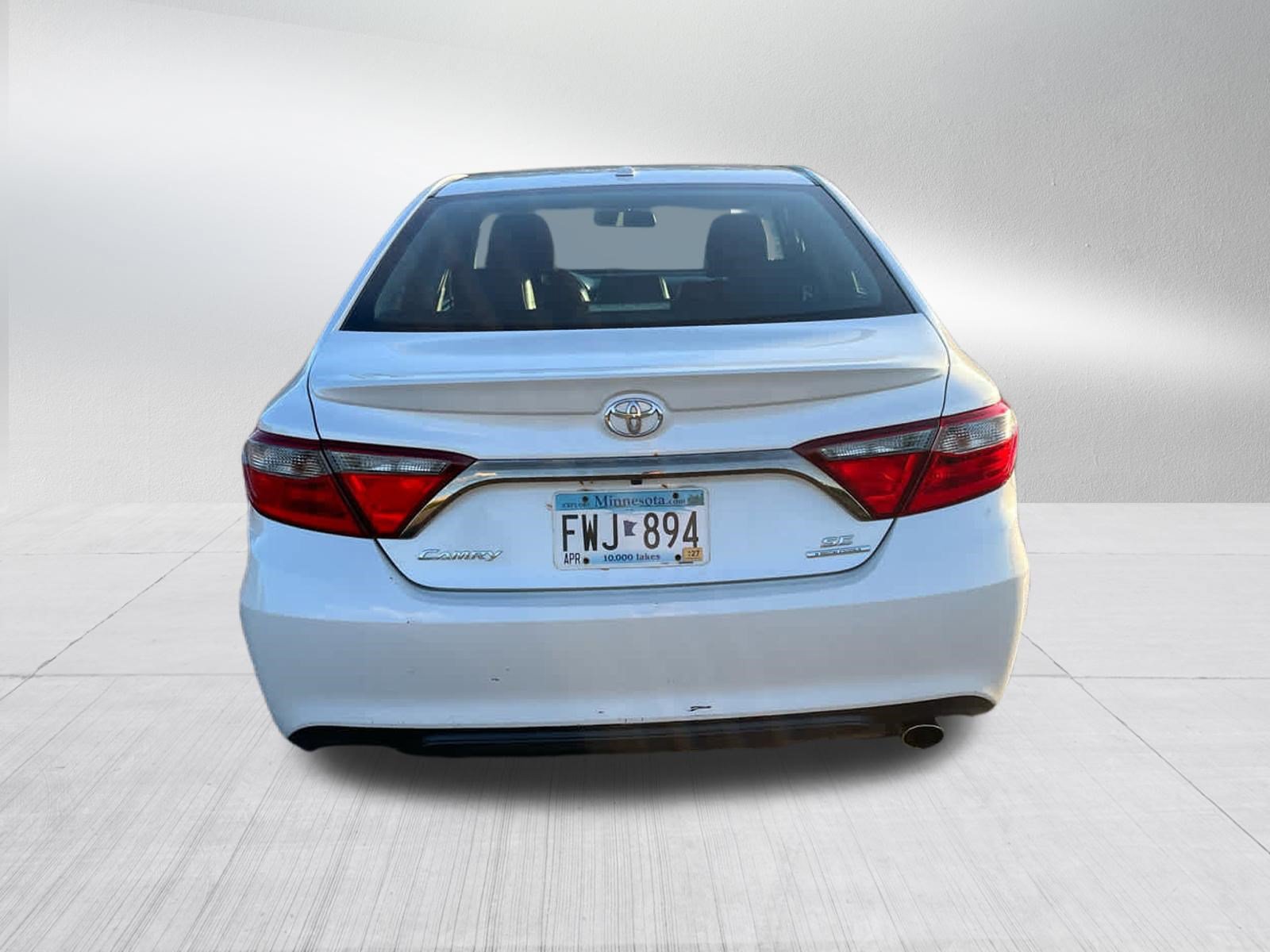 Used 2016 Toyota Camry SE FWD image 5