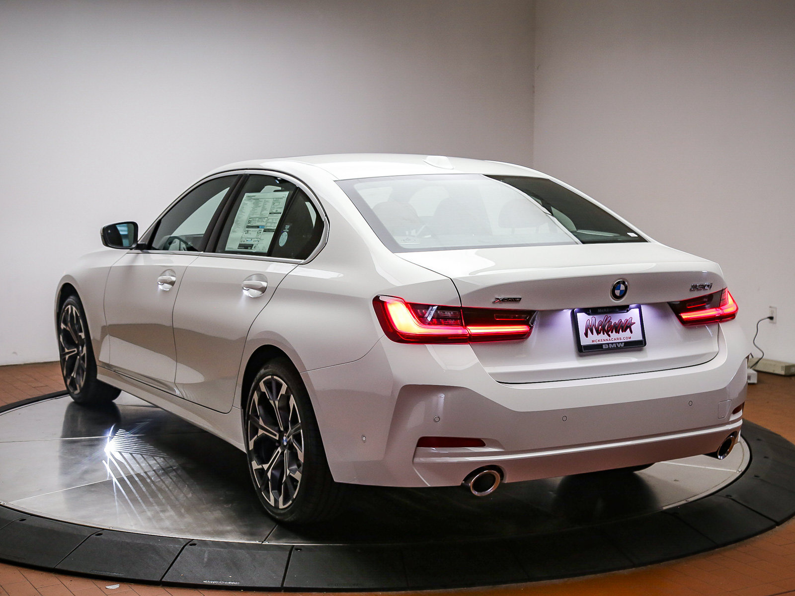 New 2026 BMW 330i xDrive Sedan w/ Premium Package AWD/4WD image 5