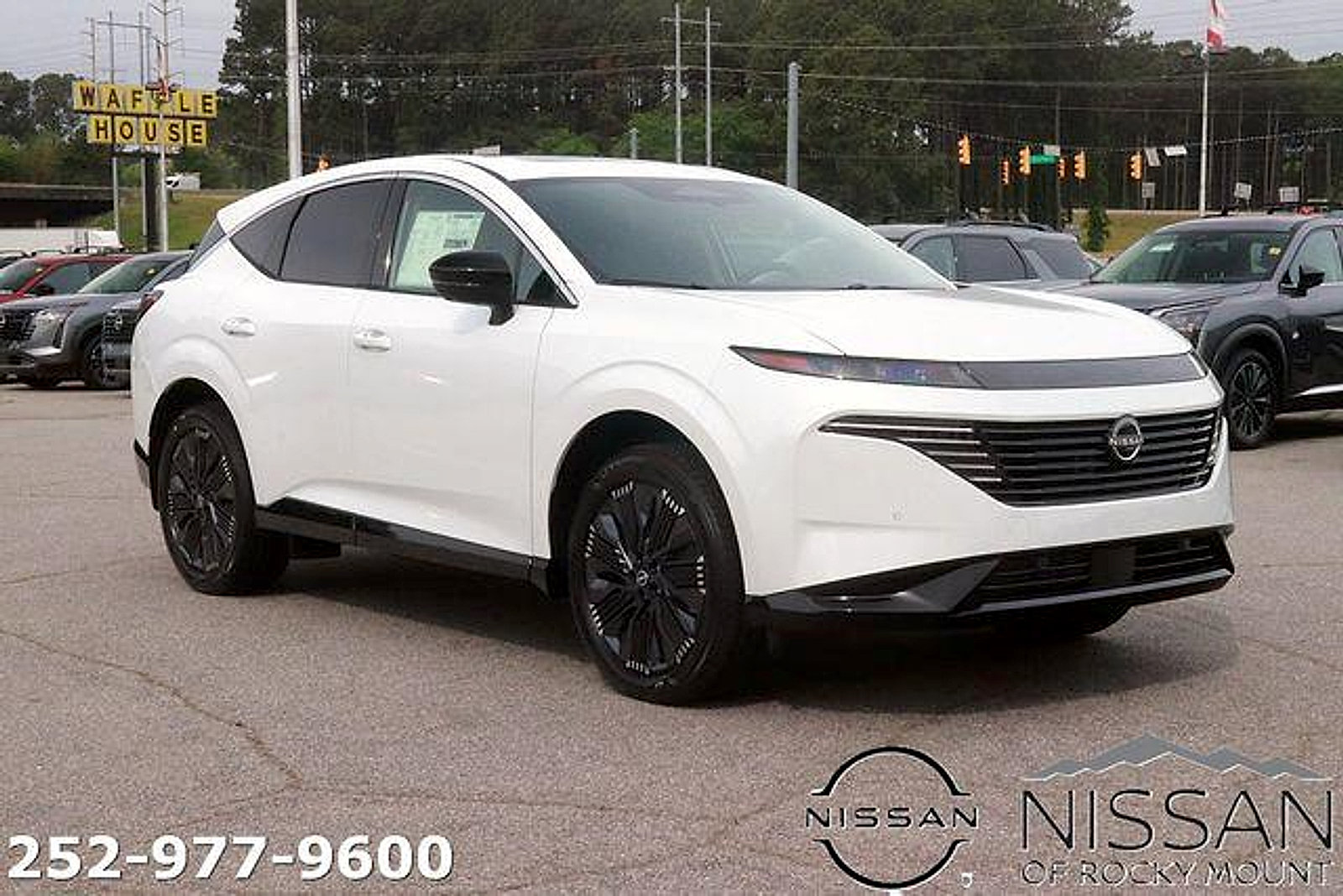 New 2026 Nissan Murano Platinum w/ Cargo Package AWD/4WD image 1