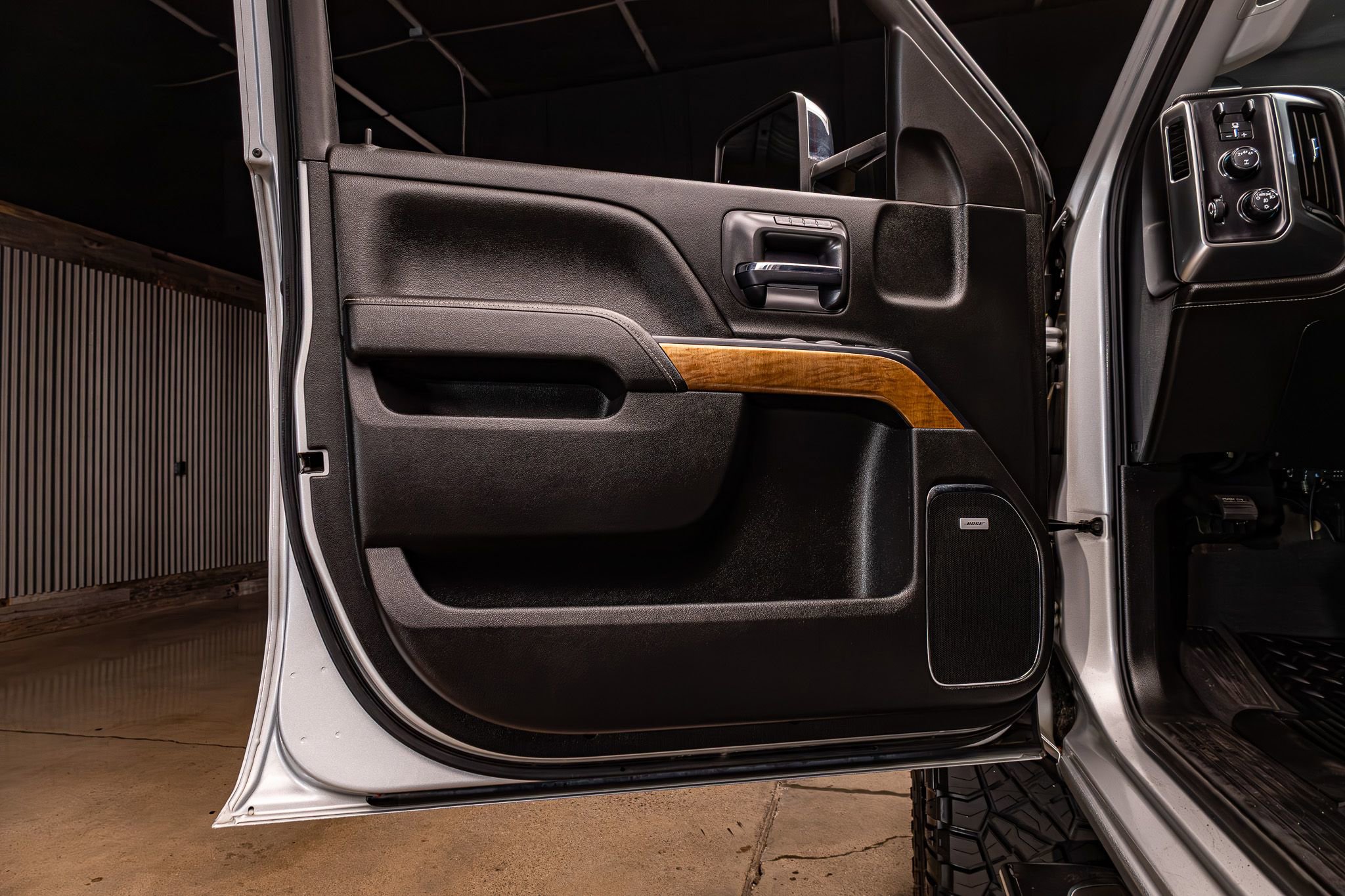 Used 2019 Chevrolet Silverado 2500 LTZ w/ Duramax Plus Package image 30