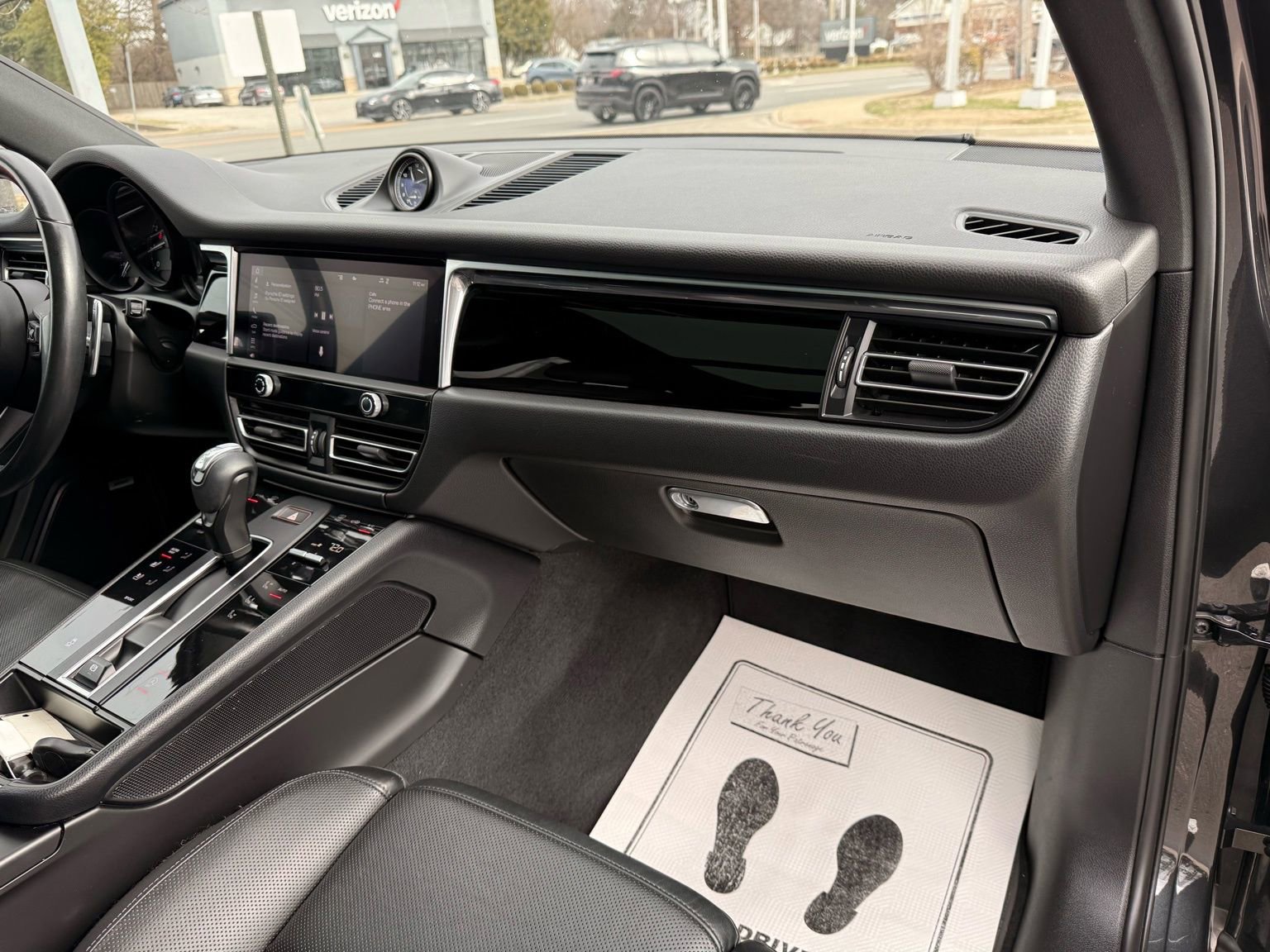 Used 2022 Porsche Macan image 21