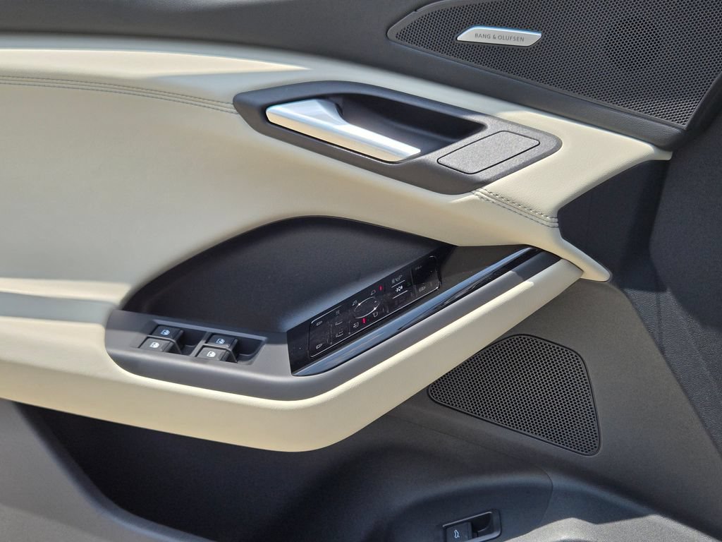 New 2027 Audi Q6 e-tron Prestige AWD/4WD image 27