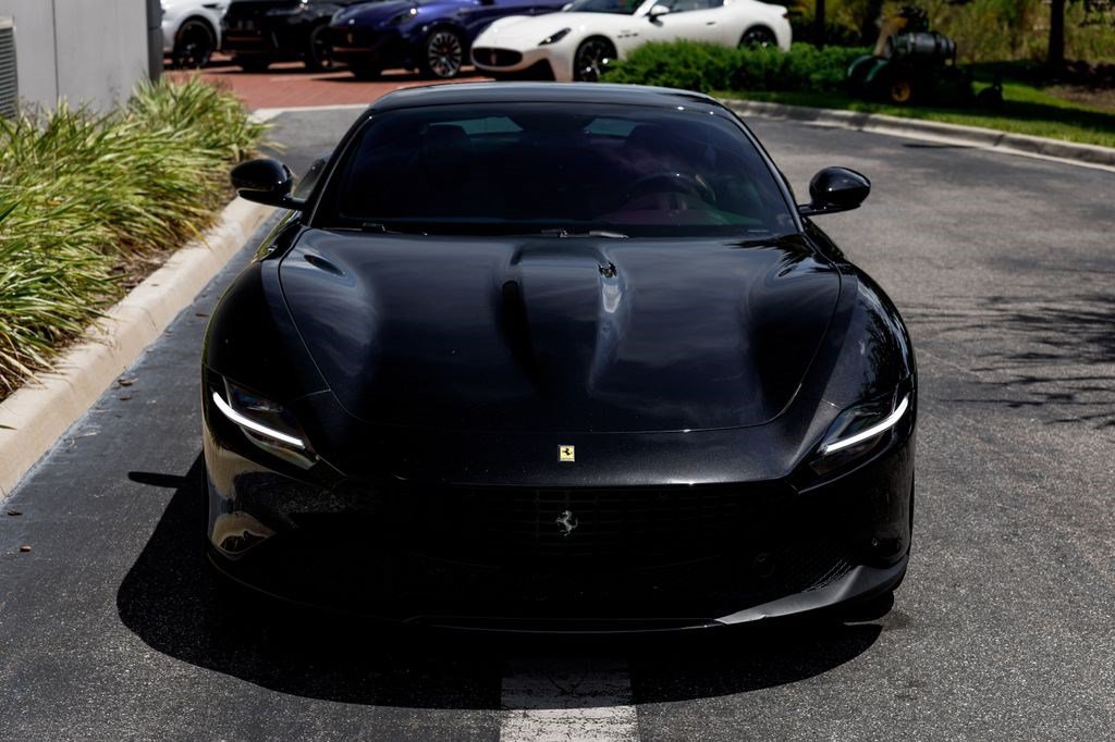 Used 2022 Ferrari Roma RWD image 8