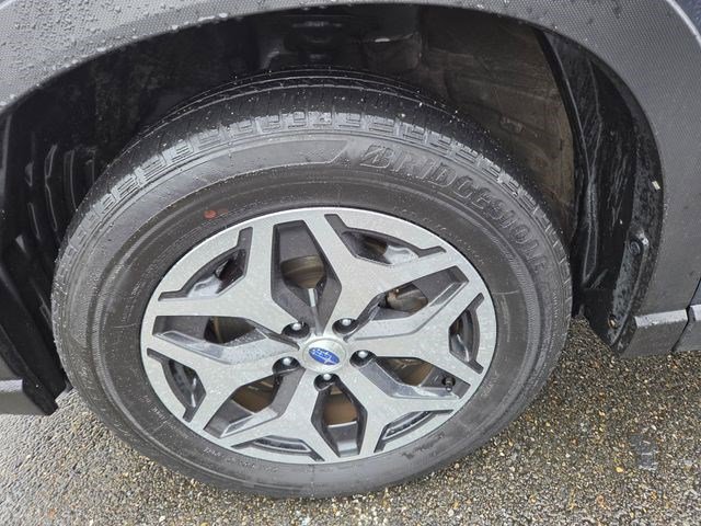 Used 2023 Subaru Forester Premium image 24