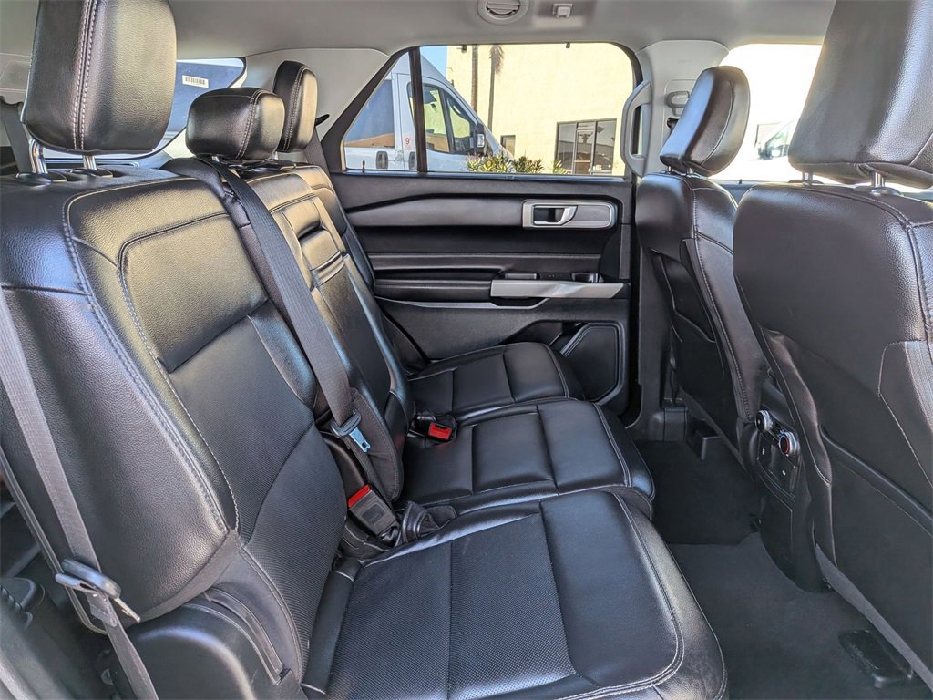 Used 2023 Ford Explorer Limited image 30