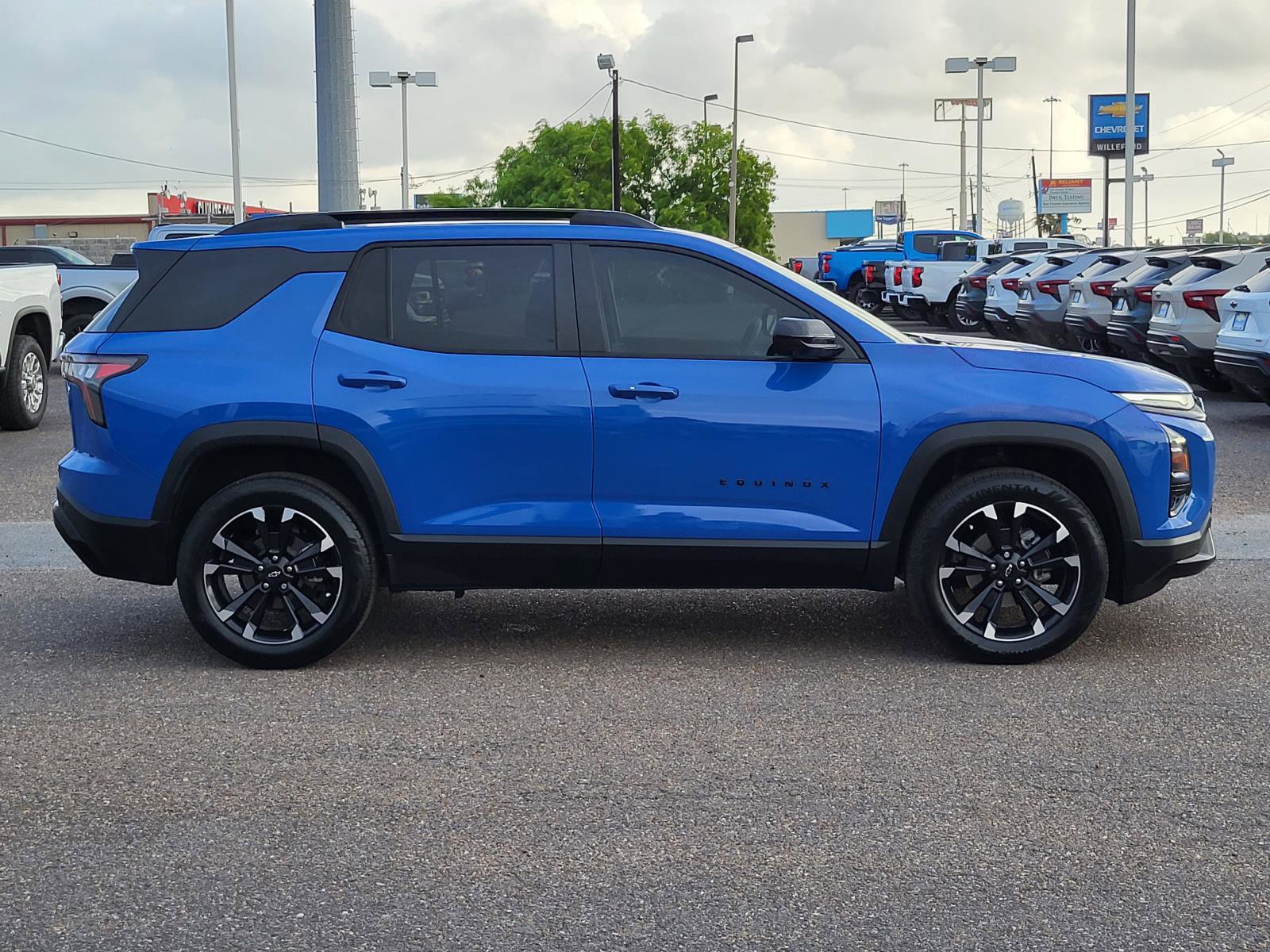 Used 2025 Chevrolet Equinox RS w/ Safety and Technology Package image 6