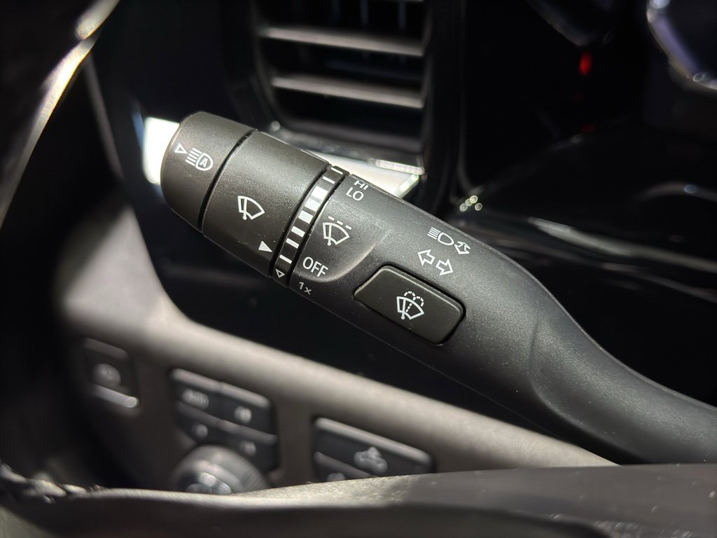 Used 2024 Chevrolet Silverado 1500 RST image 25